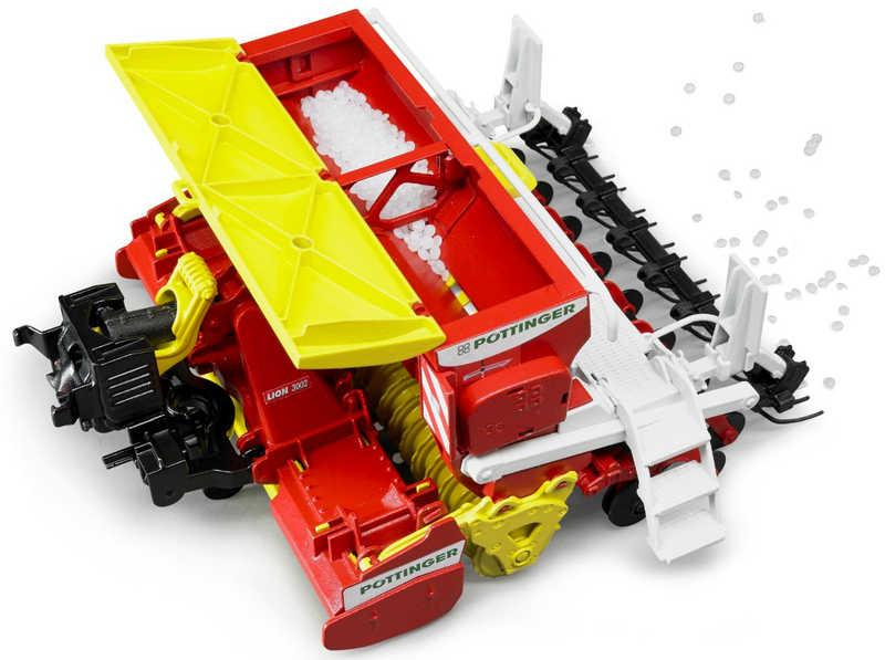 ds80363402_bruder_02347_stroj_seci_na_pole_1_16_pottinger_vitasem_302add_1