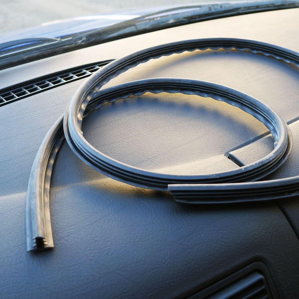 ds90951851_lista_do_auta_na_predni_sklo_1