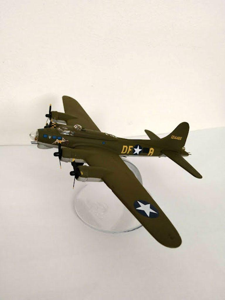 ds29113282_kovovy_model_wb99612_2006_metal_cast_corgy_boeing_b17g_flying_fortress_sally_b_1_144_3