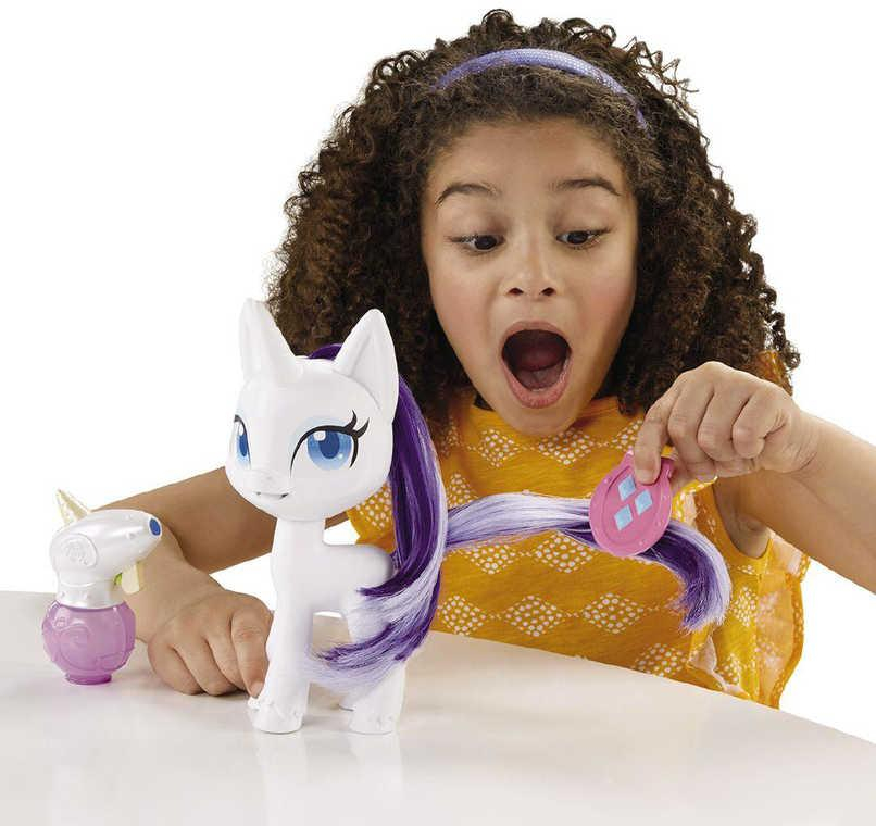 ds39062300_hasbro_mlp_kouzelna_hriva_my_little_pony_konik_rarity_set_s_doplnky_5