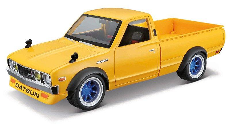 M. Design 1973 Datsun 620 Pick-up, Lamborgini Urus, 1:24
