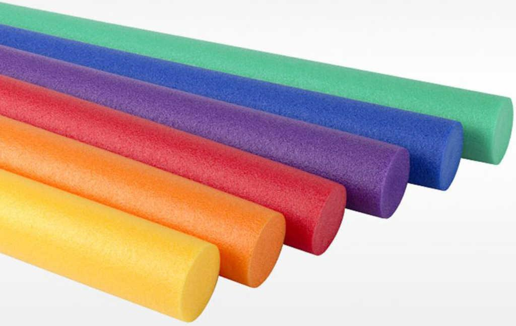 MATUŠKA-DENA Vodní nudle 1600mm soft pěnová trubice žížala 6 barev