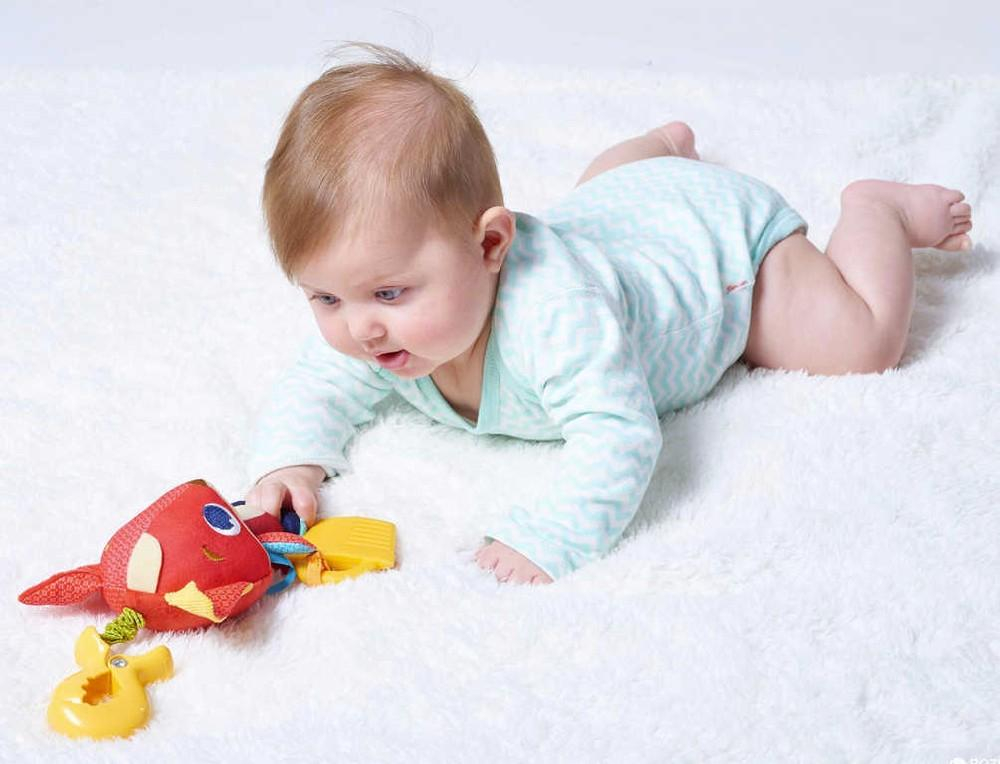 ds51269766_tiny_love_baby_lisak_christopher_textilni_zavesny_vibrujici_s_kousatkem_pro_miminko_2