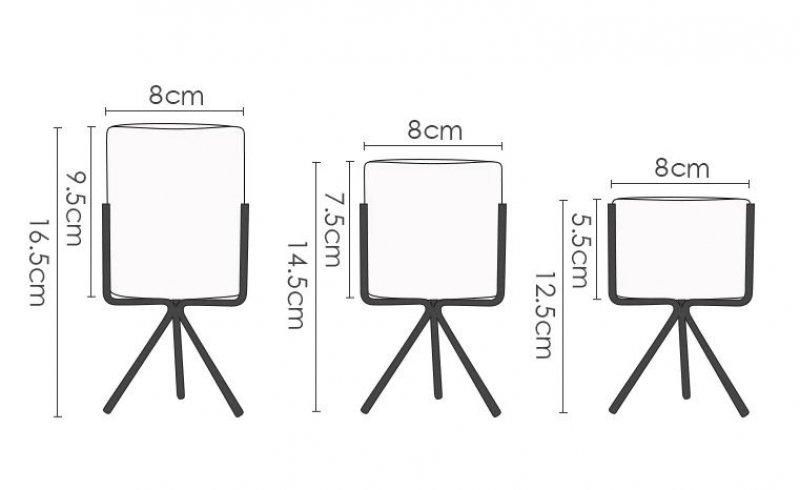 ds90922500_sada_tri_kvetinacu_ve_stojancich_1