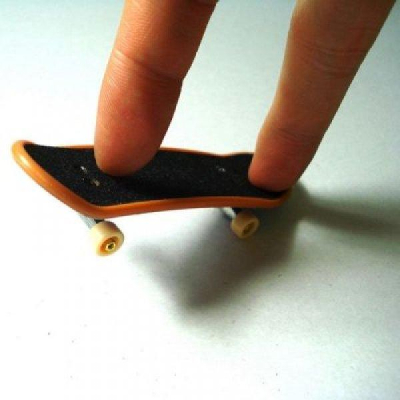 ds11601810_mini_skate_fingerboard_0